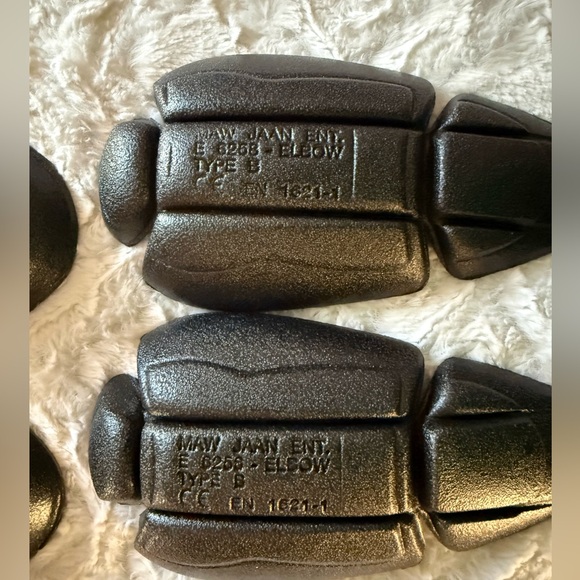 Women's Motorcycle Jacket w armour - Picture 6 of 7